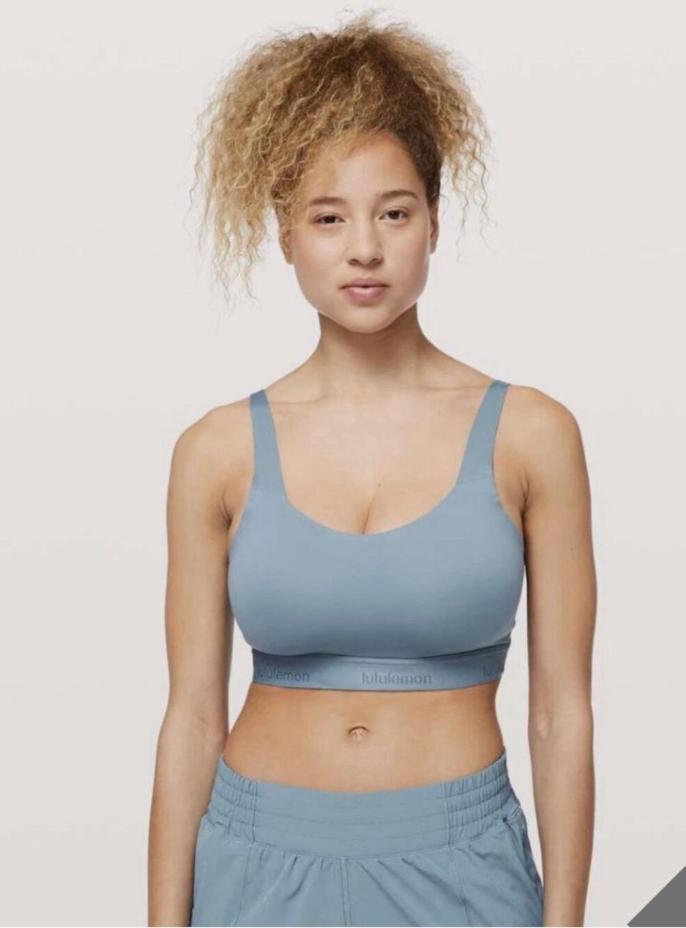 Lululemon Womens Size 36B Fine Form Bra Utility Blue Padded Sports Racerback
